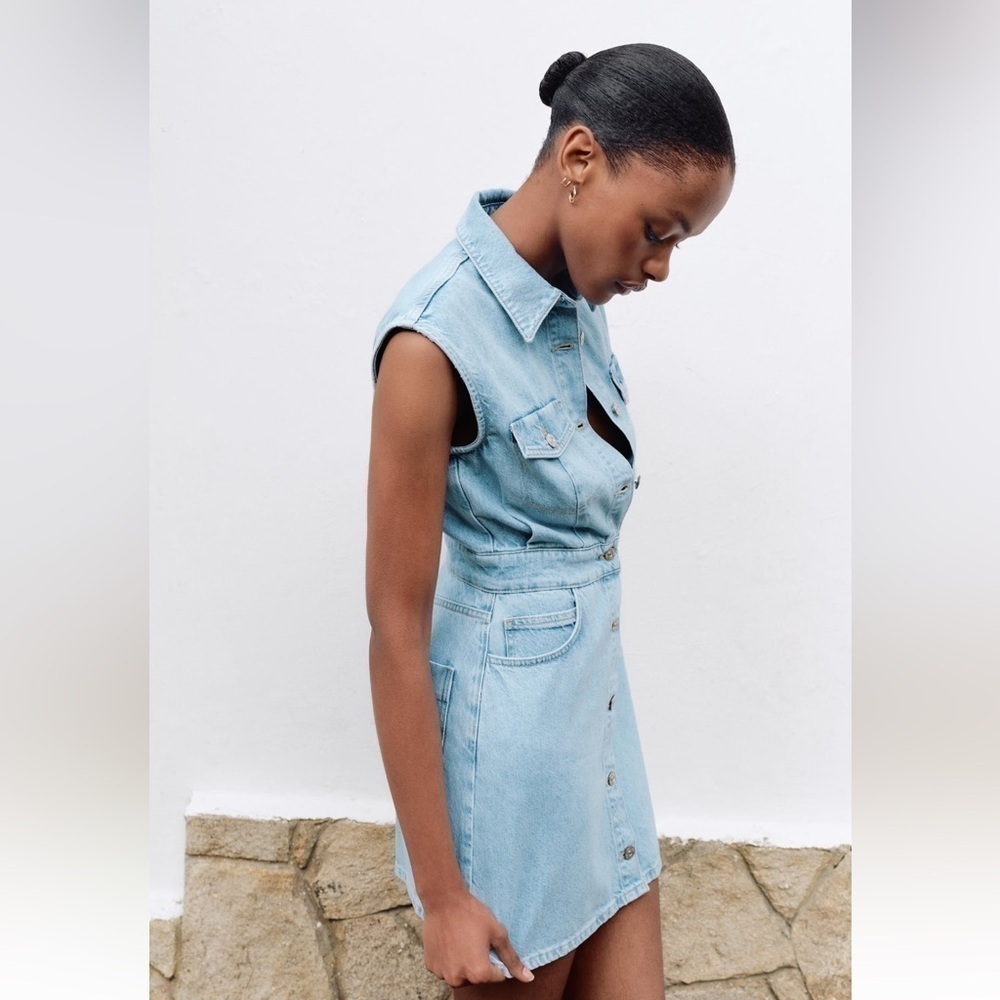 New ZARA Sleeveless Denim Mini Dress - Picture 5 of 9